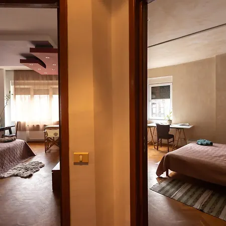 Shared Retro Vintage Luxury Guest house Bucharest