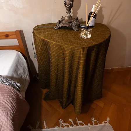 Shared Retro Vintage Luxury