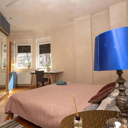 Shared Retro Vintage Luxury *