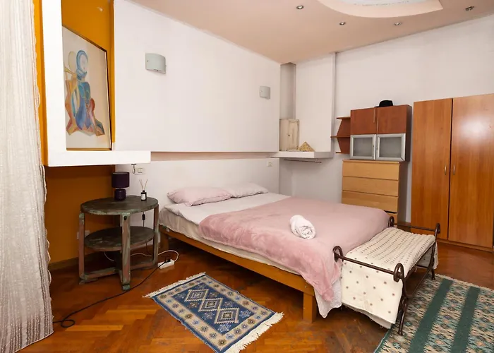招待所 Central Retro Vintage Hostel 布加勒斯特
