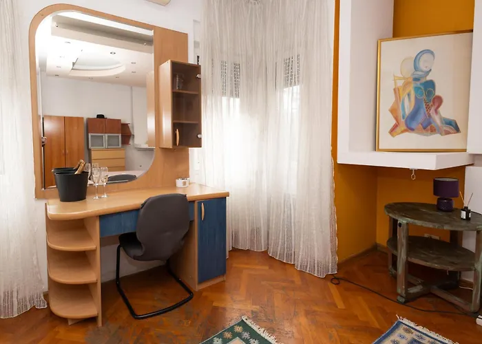 招待所 Central Retro Vintage Hostel 布加勒斯特